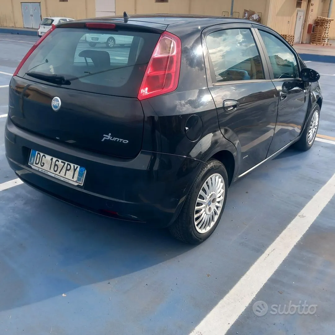 Fiat Grande Punto 2007 photo 4
