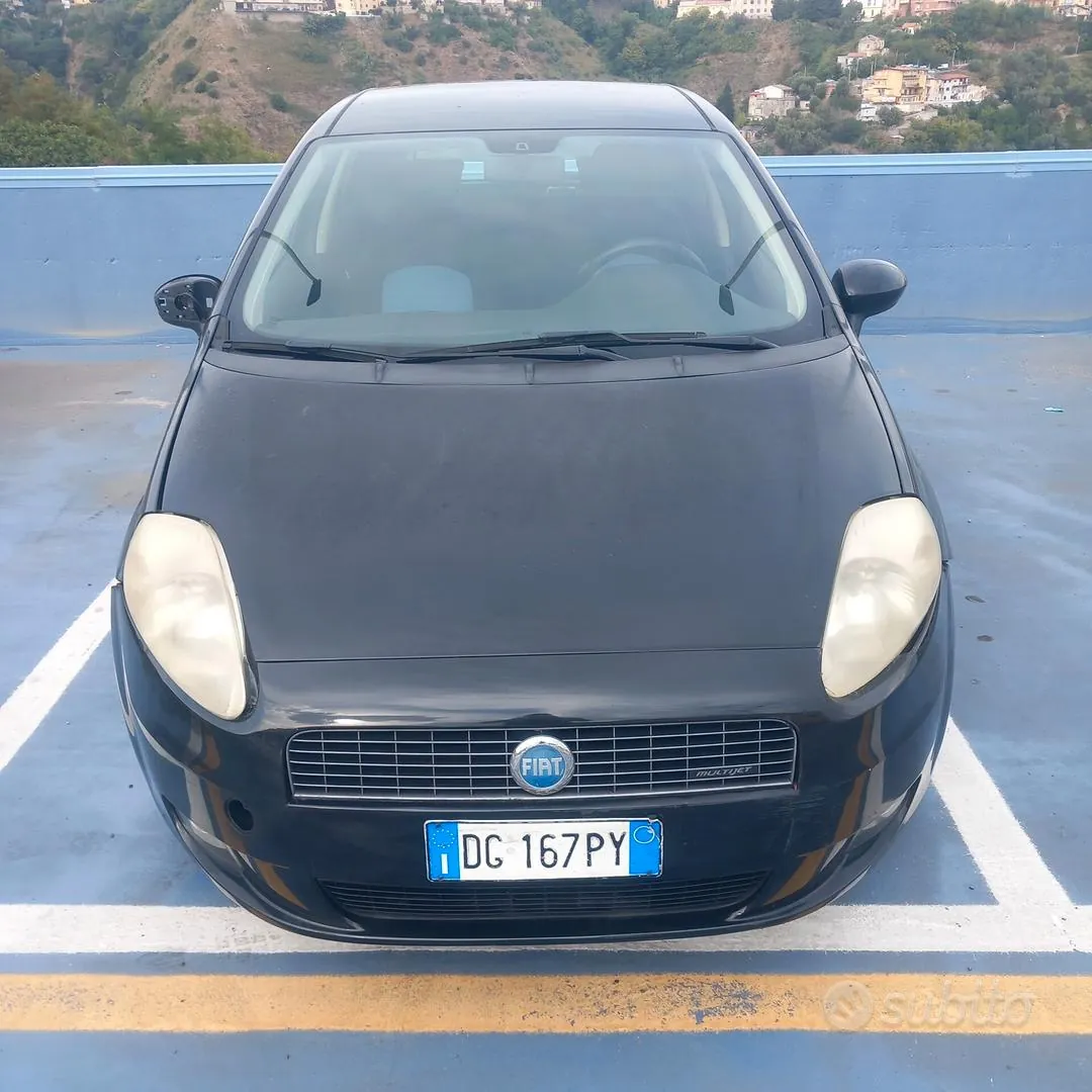 Fiat Grande Punto 2007 photo 2