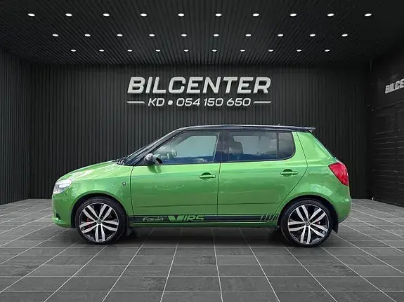 Skoda Fabia 2011 photo 4