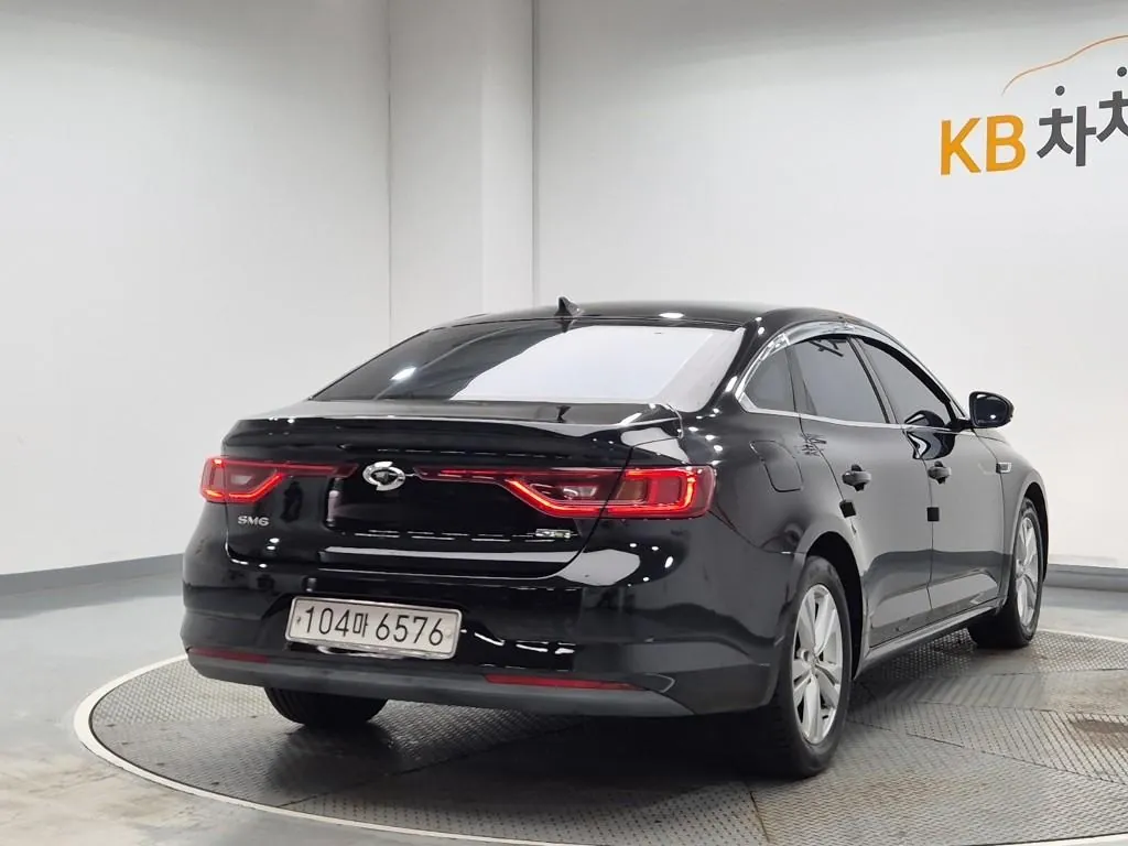 Renault Korea Sm6 2017 photo 3
