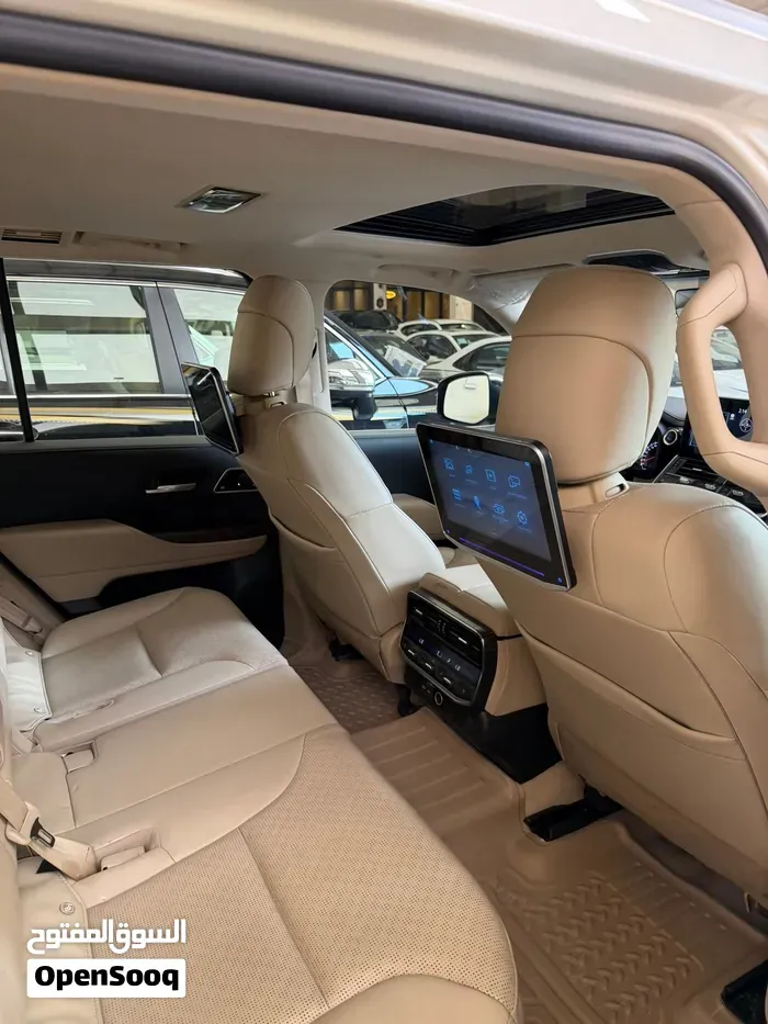 Toyota Land Cruiser 2024 photo 3