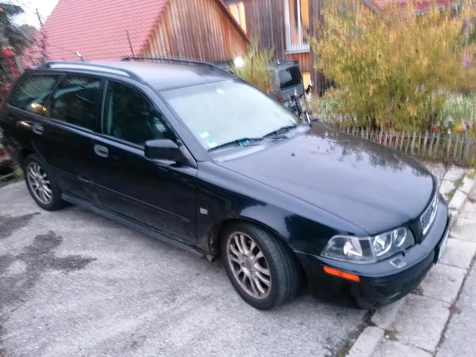 Volvo V40