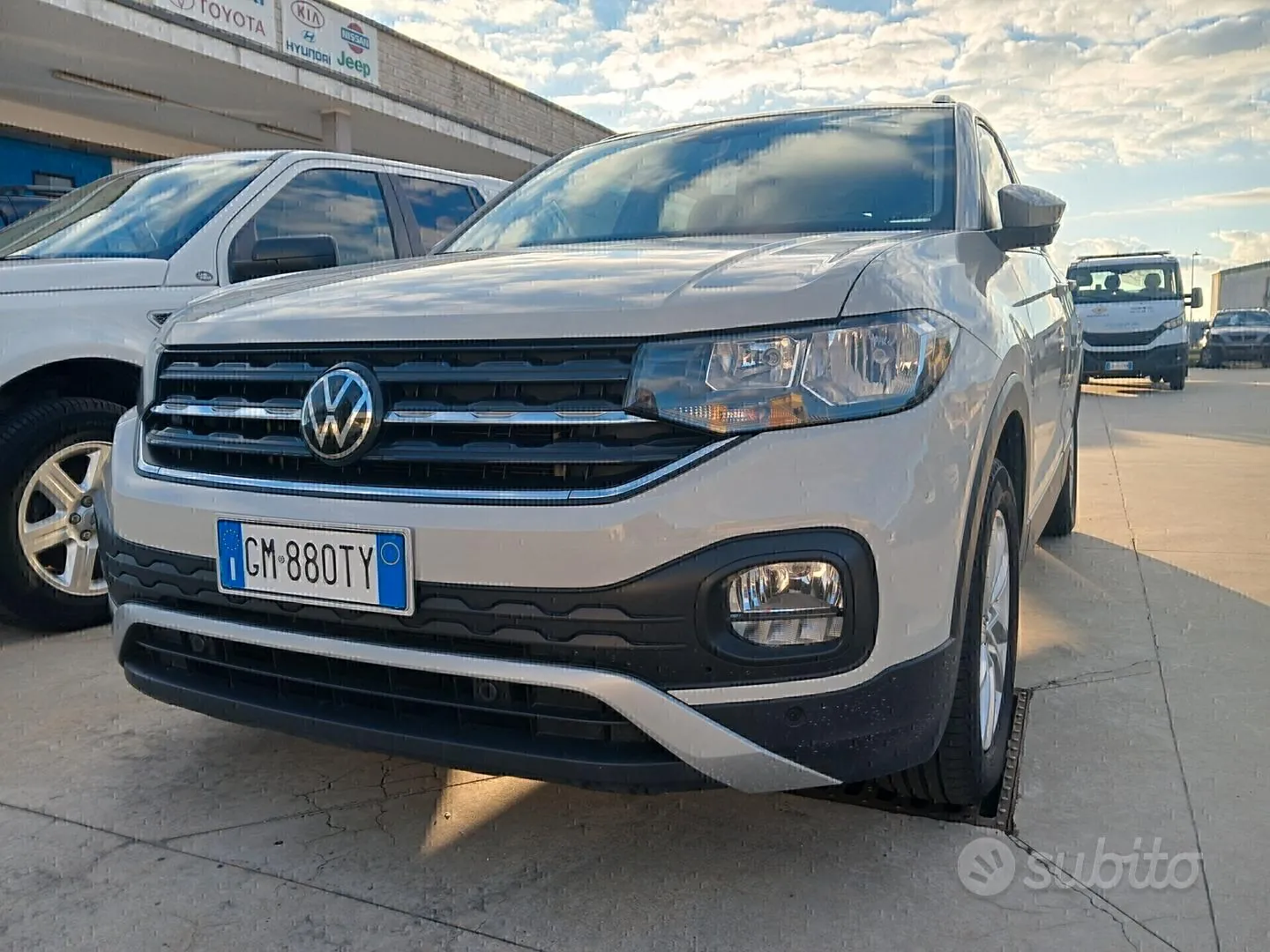 Volkswagen T-Cross 2023 photo 2