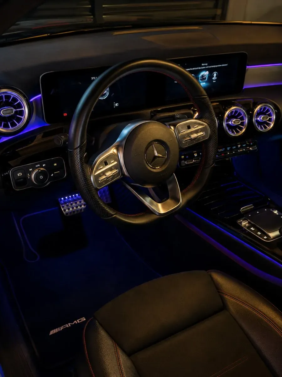 Mercedes-Benz A-Class 2019 photo 3