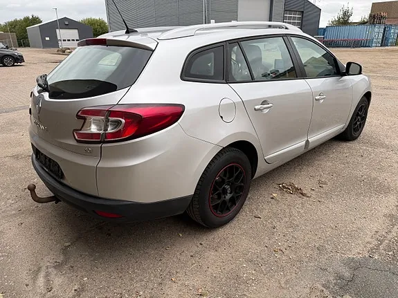 Renault Megane Iii 2013 photo 4