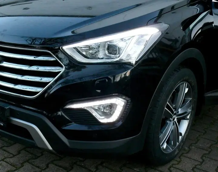 Hyundai Grand Santa Fe