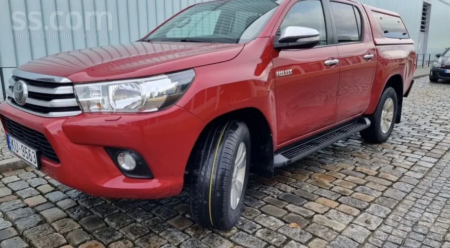 Toyota Hilux 2017 photo 2