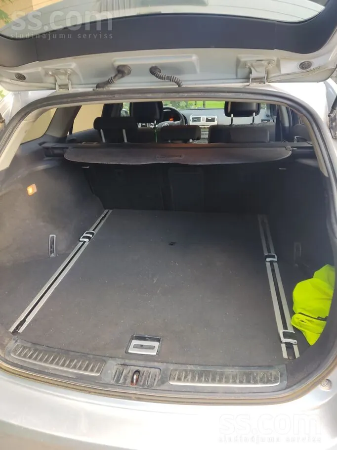 Toyota Avensis 2011 photo 5