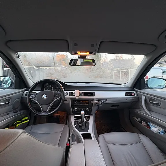 BMW 318I 2008 photo 5