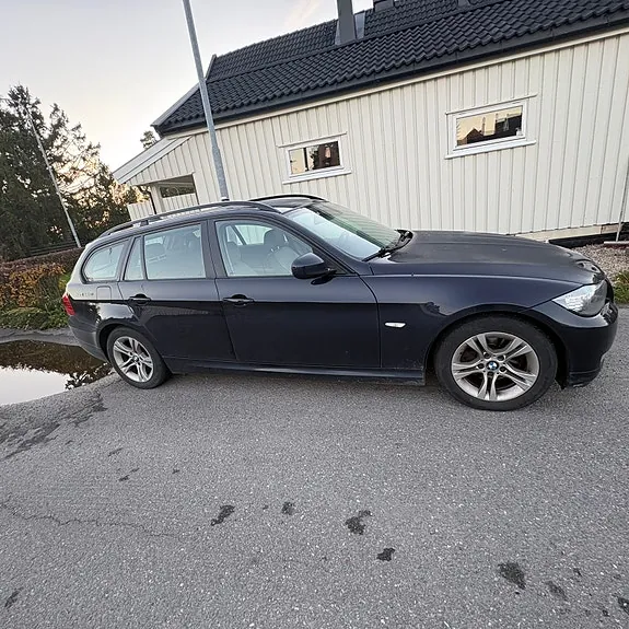 BMW 318I 2008 photo 4
