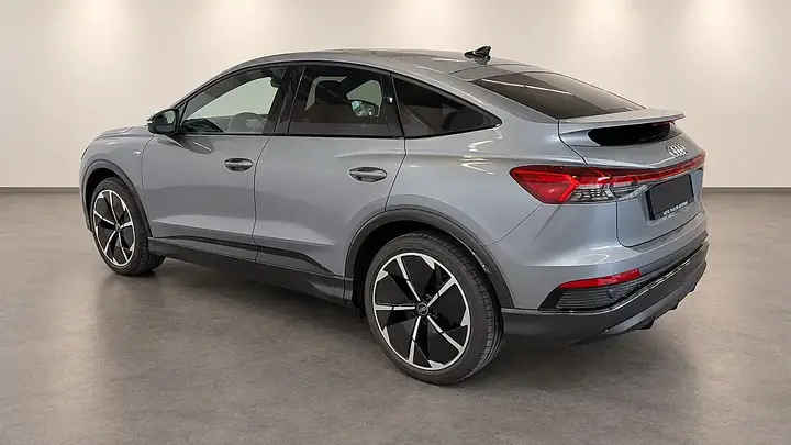 Audi Q4 Sportback 2023 photo 2