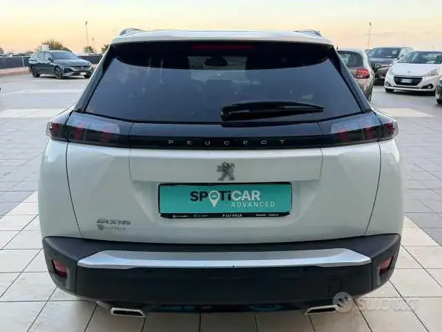 Peugeot 2008 2023 photo 4