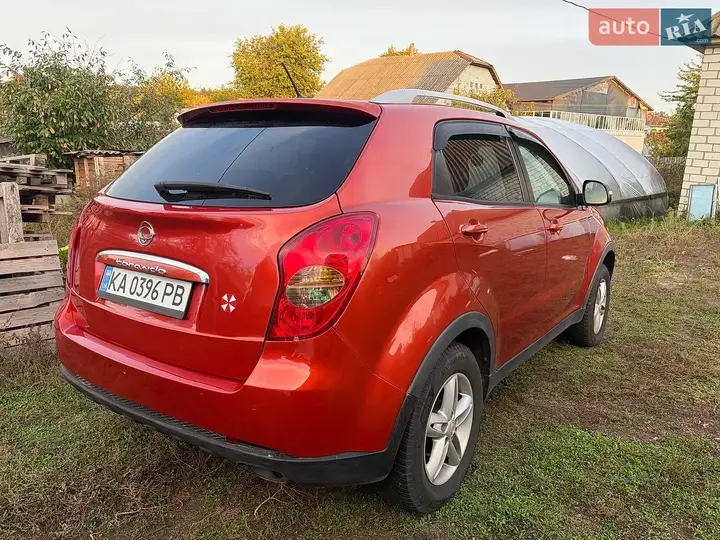 KG Mobility Korando 2013 photo 3