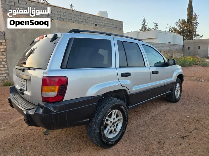 Jeep Cherokee 2004 photo 4