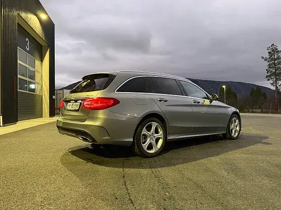 Mercedes-Benz C200 2016 photo 3