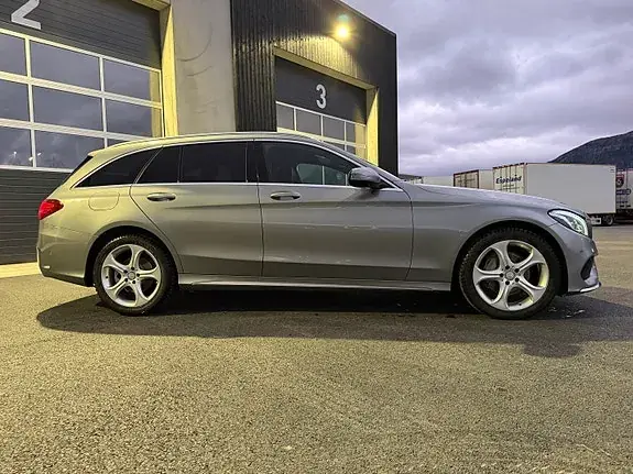 Mercedes-Benz C200 2016 photo 2