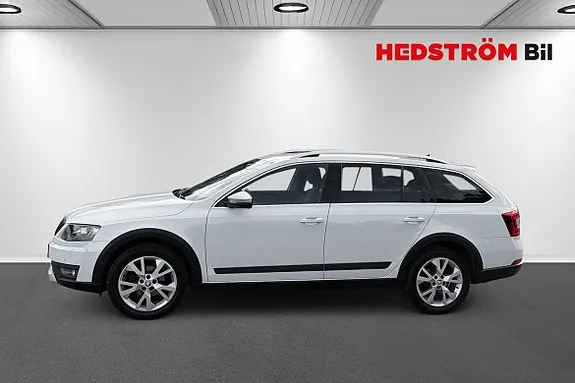 Skoda Octavia Scout 2017 photo 2