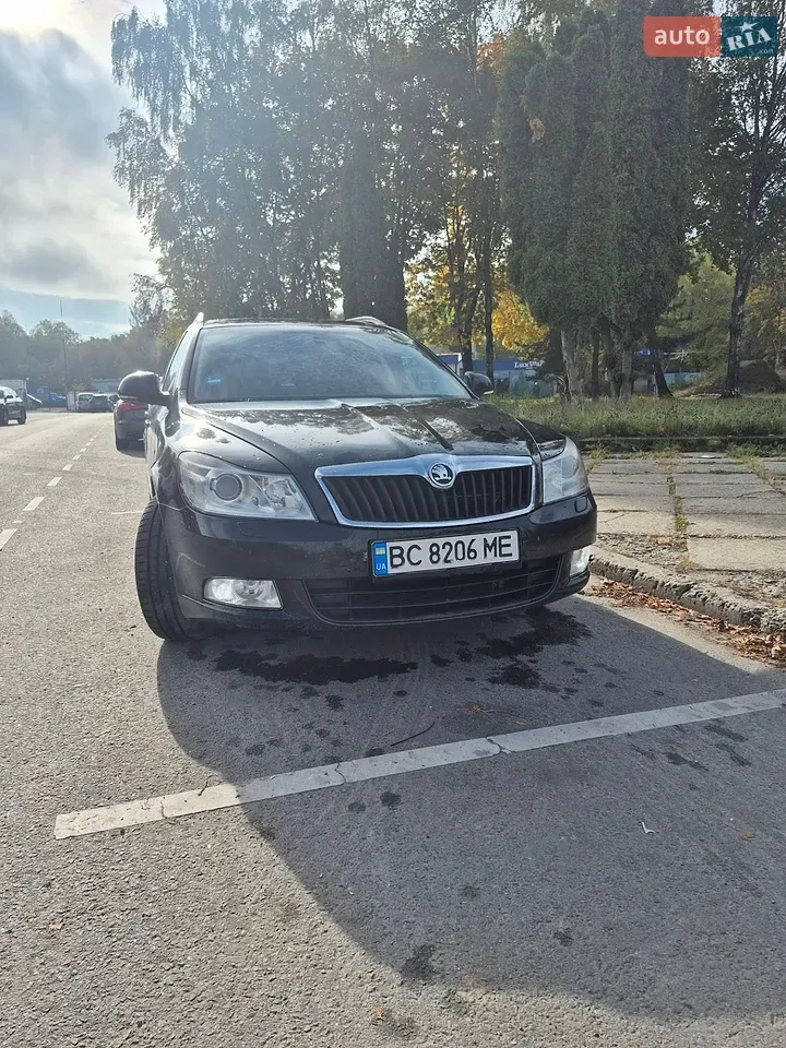 Skoda Octavia 2010 photo 3