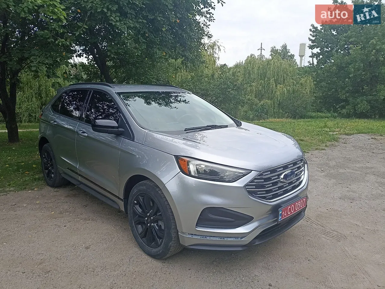 Ford Edge 2022 photo 2
