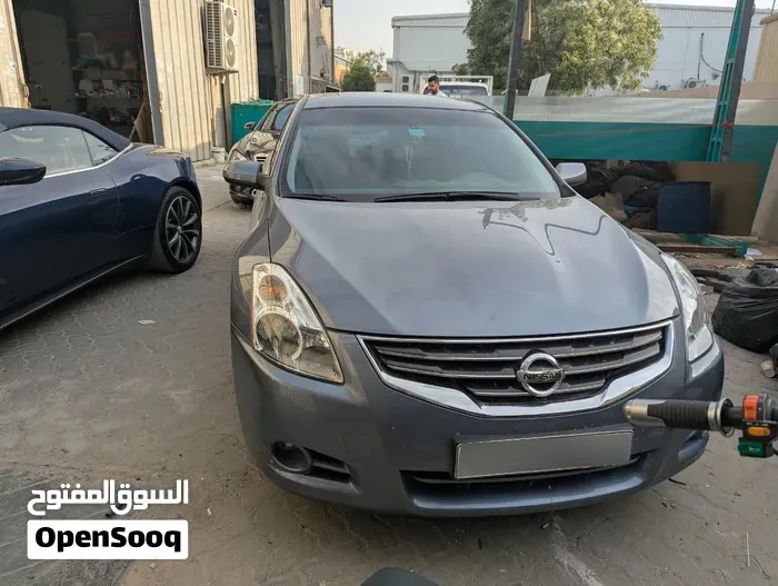 Nissan Altima 2010 photo 4