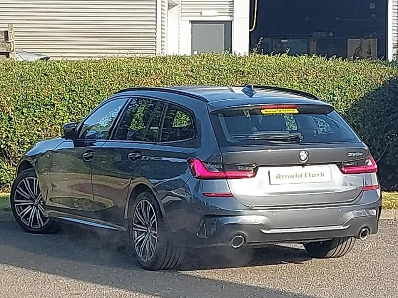 BMW 3 Series 2021 photo 2