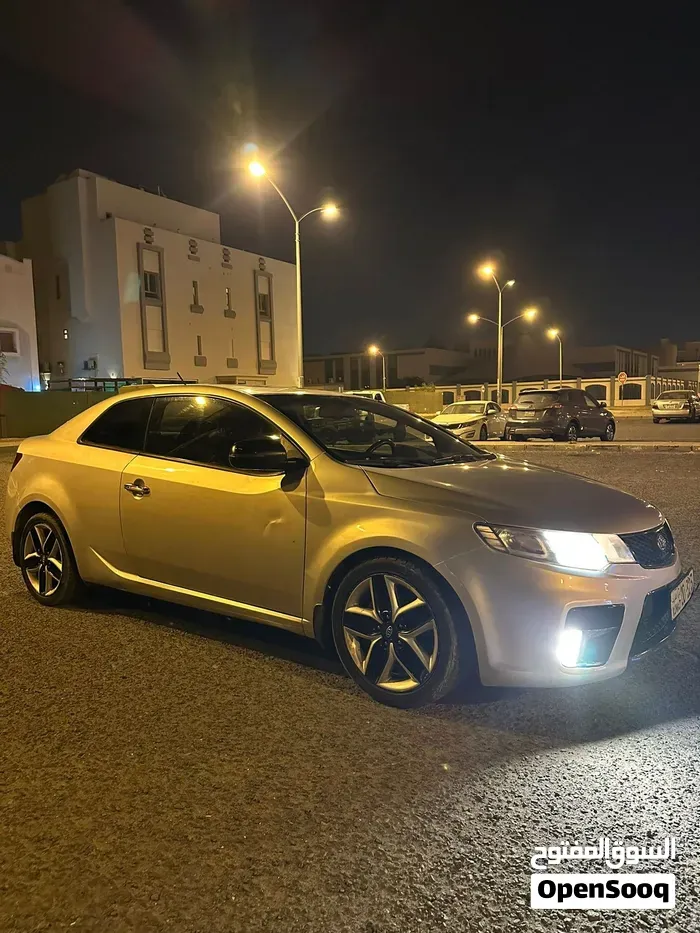 Kia Cerato 2012 photo 2