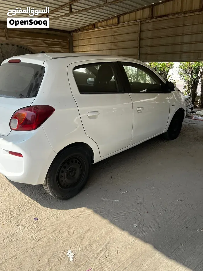 Mitsubishi Mirage 2018 photo 2