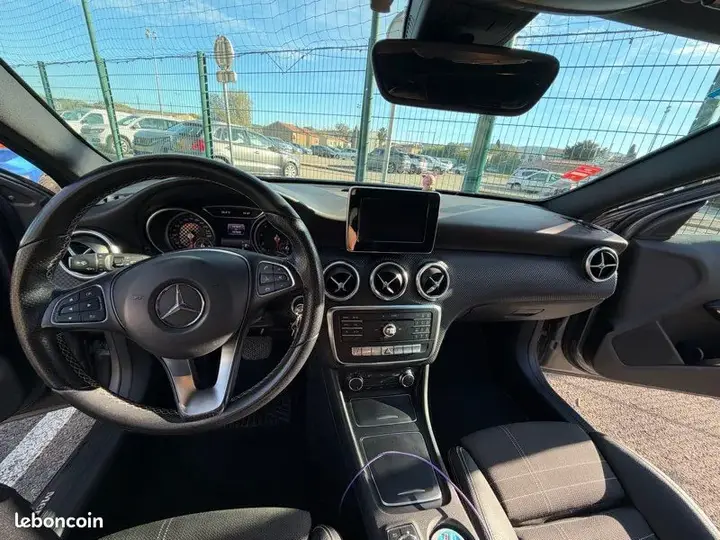 Mercedes-Benz A-Class 2016 photo 3