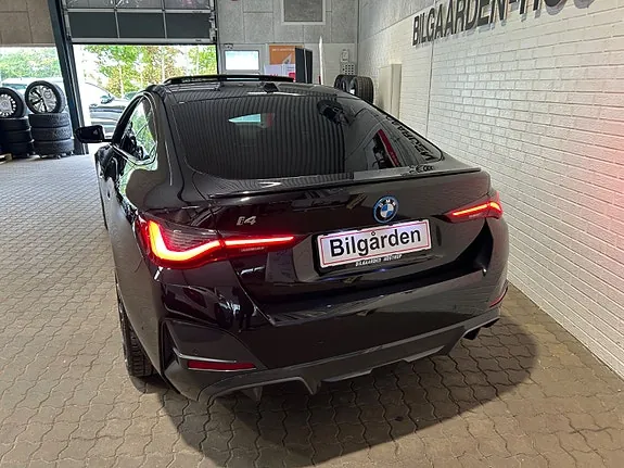 BMW I4 2023 photo 3