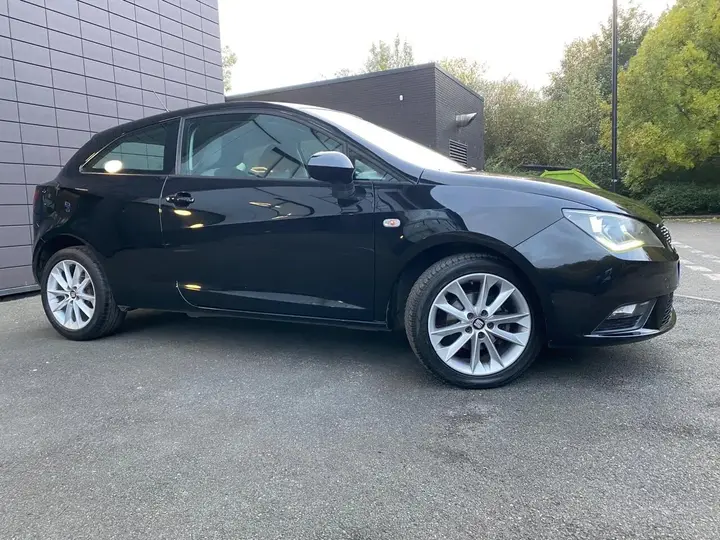 Seat Ibiza 2016 photo 3
