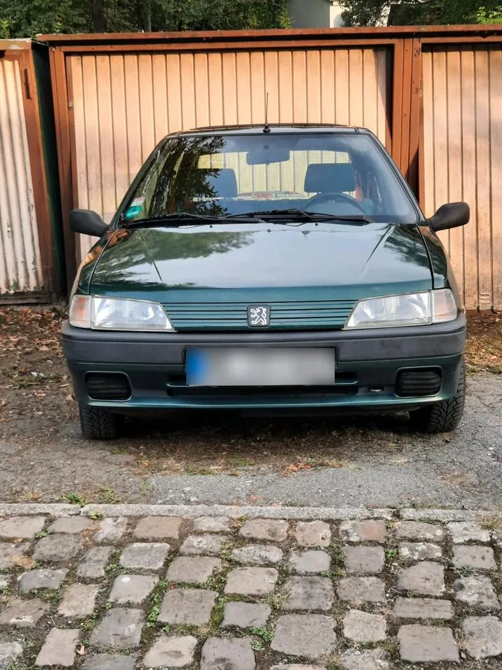 Peugeot 106