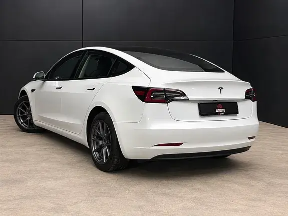 Tesla Model 3 2021 photo 5