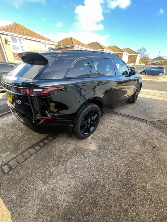 Land Rover Range Rover Velar 2020 photo 3