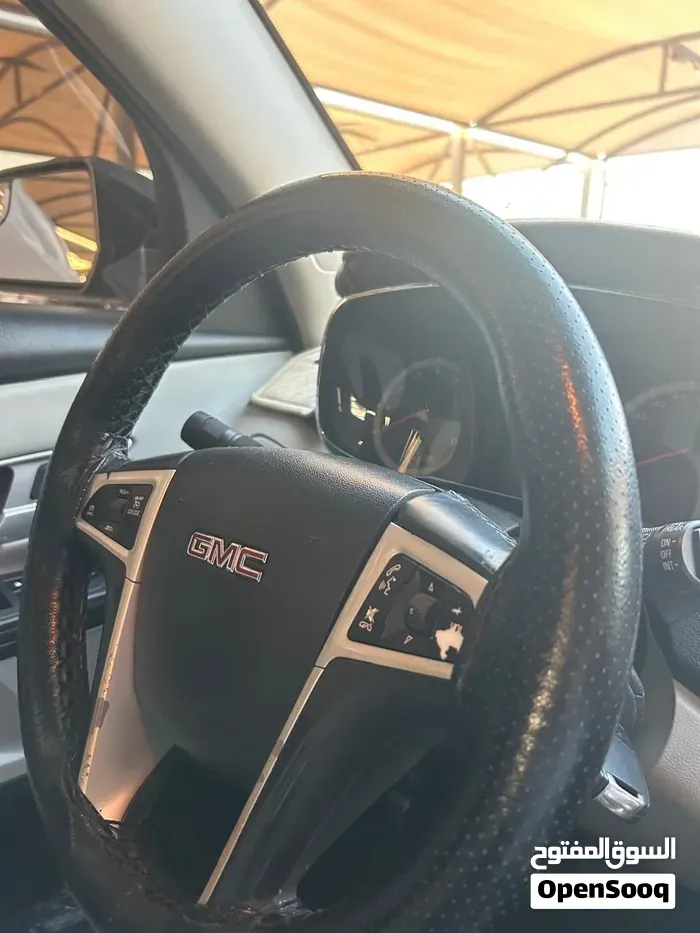 GMC Terrain 2014 photo 2