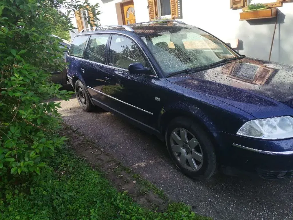 Volkswagen Passat 2003 photo 2