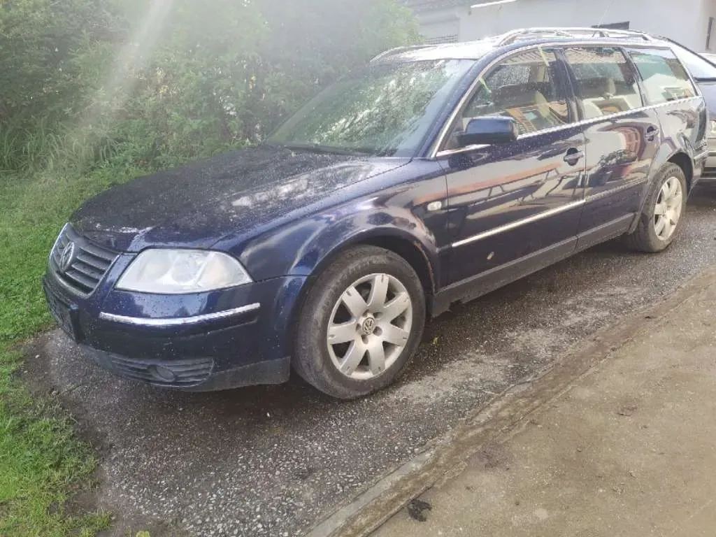 Volkswagen Passat 2003 photo 3