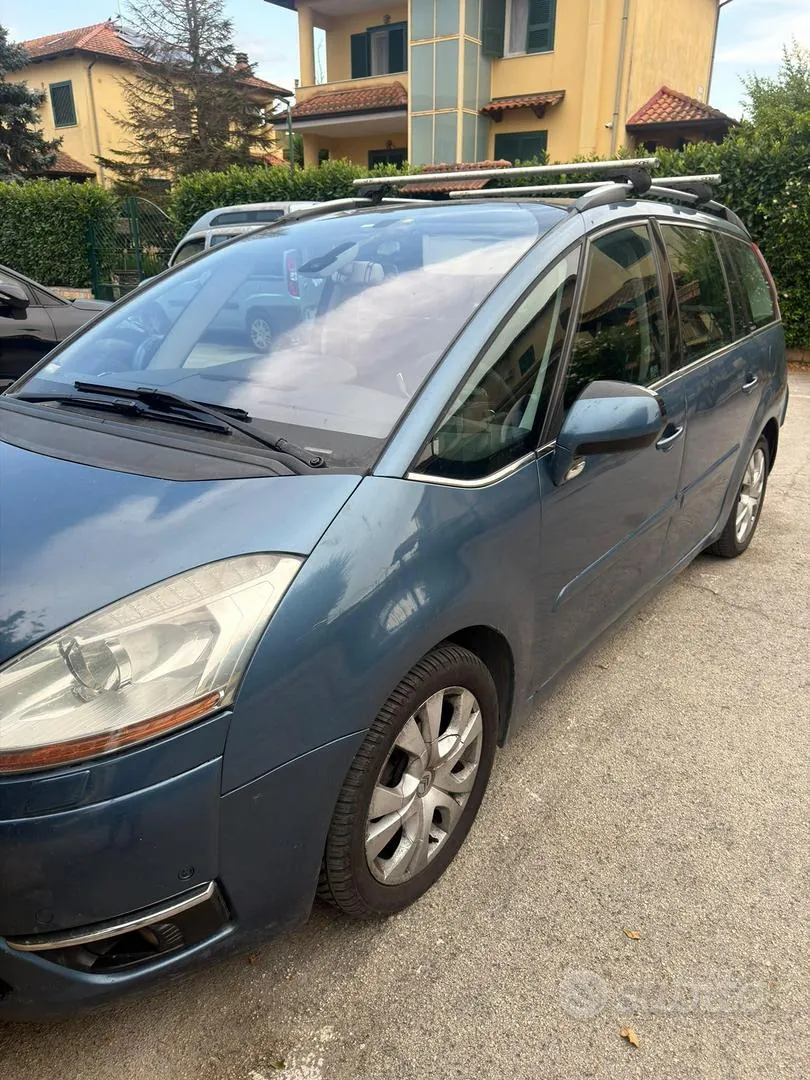 Citroen C4 Grand Picasso 2010 photo 3