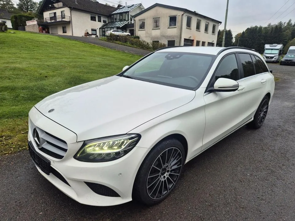 Mercedes-Benz C 180