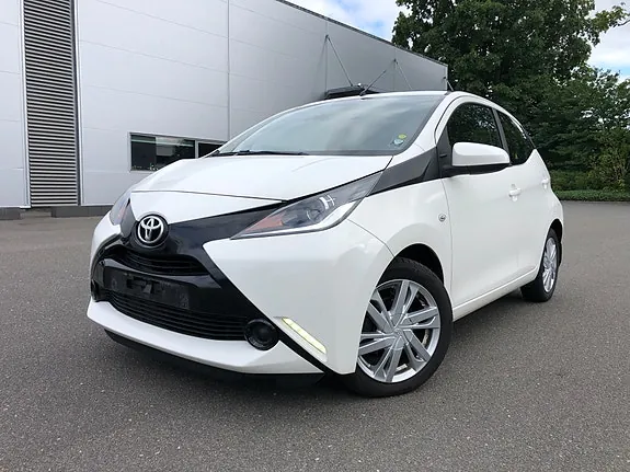 Toyota Aygo 2017 photo 2