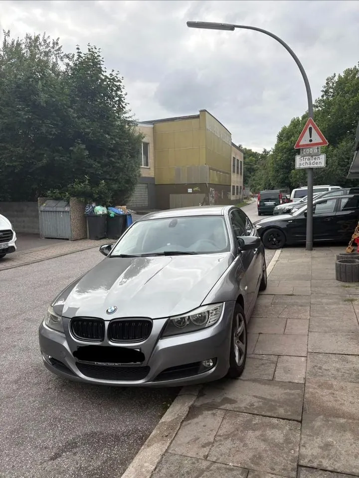 BMW 318I