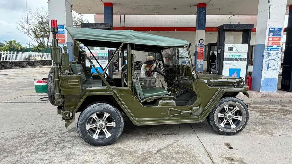 Jeep A2 photo 2