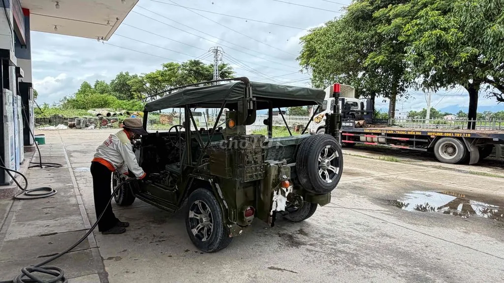 Jeep A2