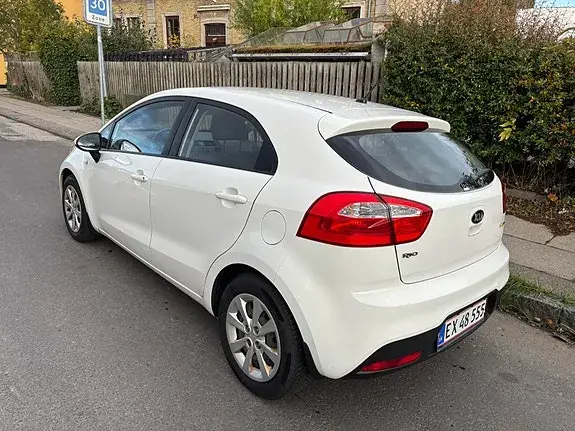 Kia Rio 2014 photo 4