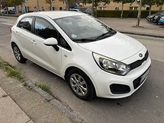 Kia Rio 2014 photo 2