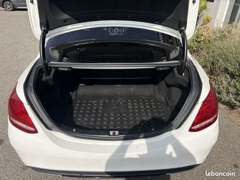 Mercedes-Benz C-Class 2018 photo 4