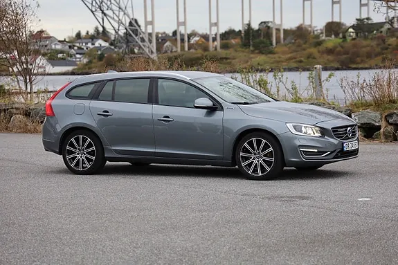 Volvo V60 2017 photo 4