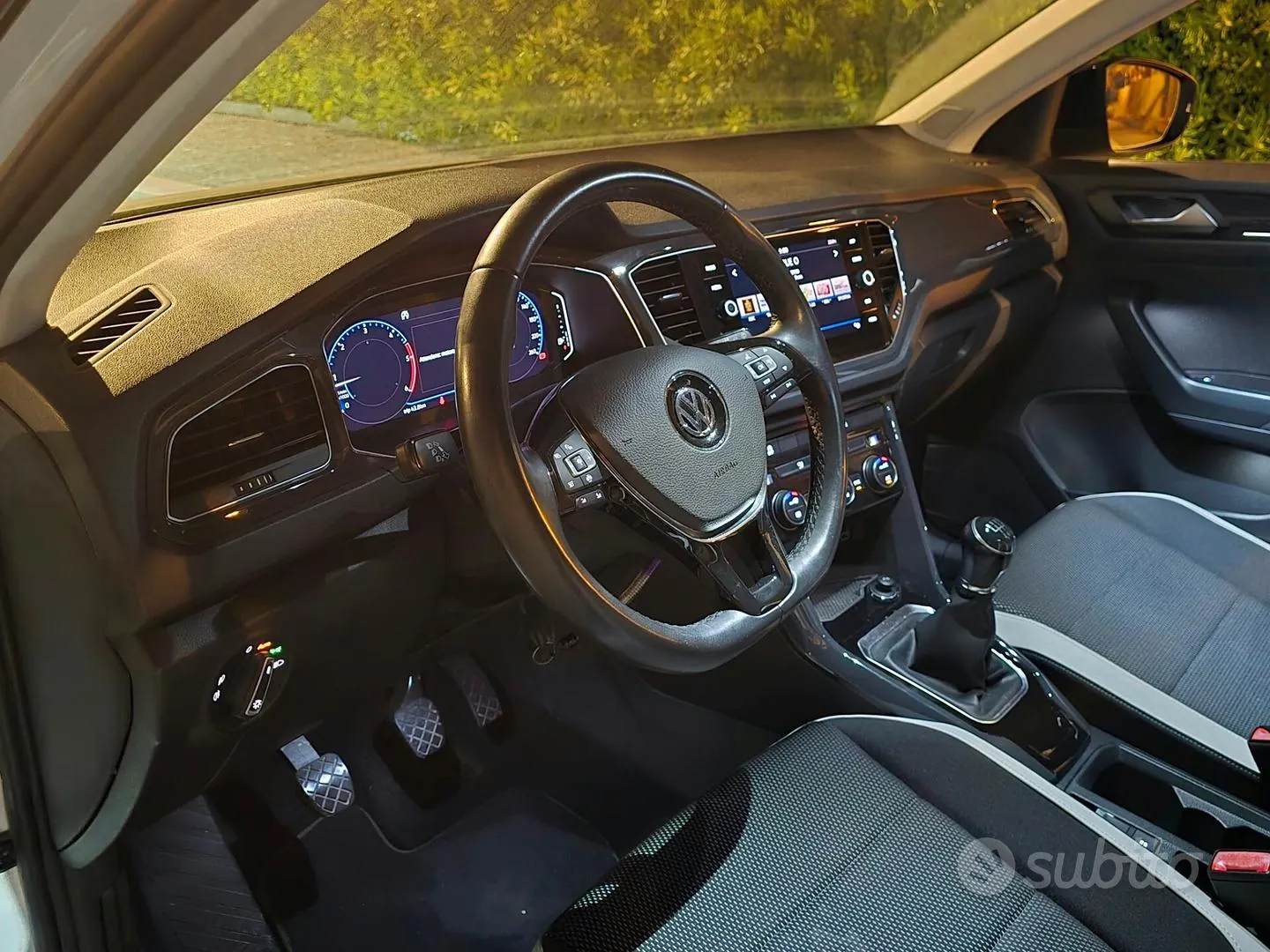 Volkswagen T-Roc 2020 photo 4