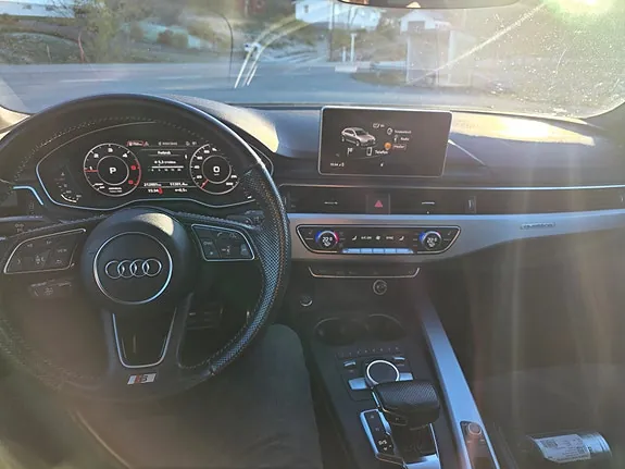 Audi A4 2017 photo 3