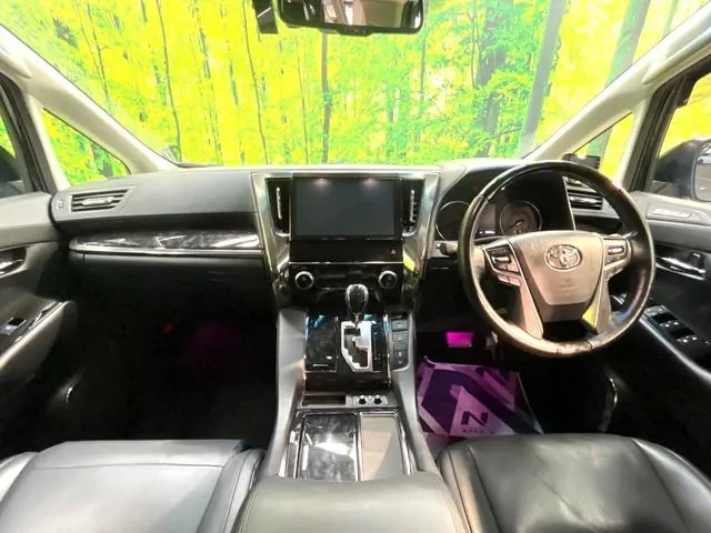 Toyota Alphard 2018 photo 2