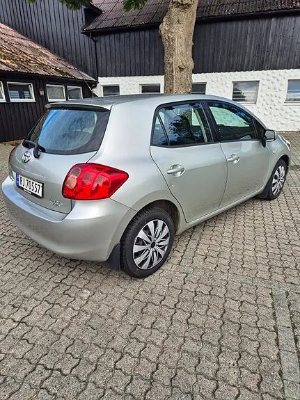 Toyota Auris 2007 photo 3